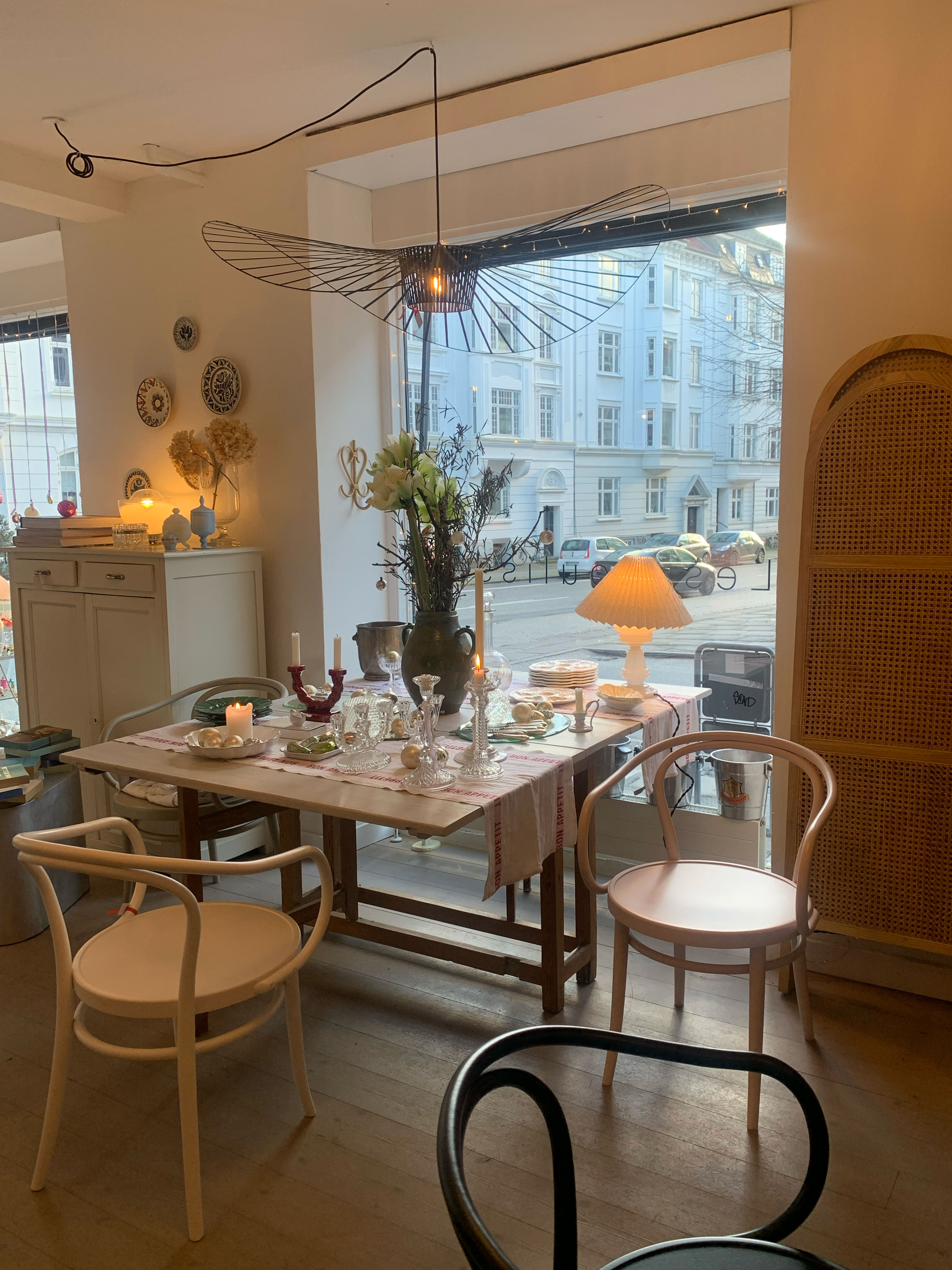 Billede fra Les Coulisses' butik